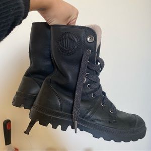 Palladium Womens Boots US 6